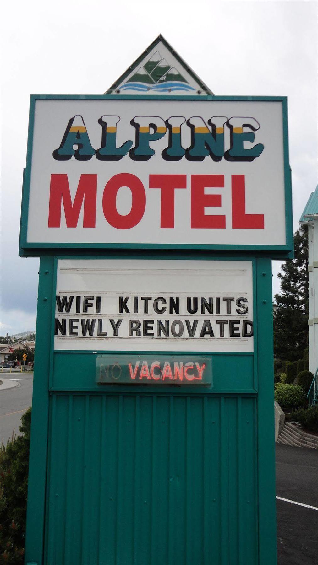 Alpine Motel Камлупс Екстер'єр фото